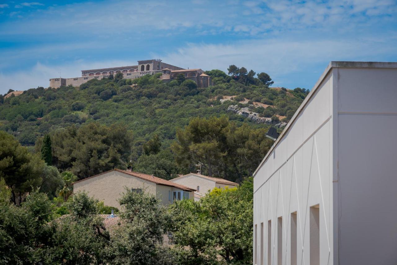 Kyriad Direct Toulon Ouest - La Seyne Sur Mer エクステリア 写真